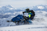 便捷的摩托雪橇图片(10张)