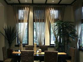 东南亚餐厅别墅吊顶窗帘设计方案