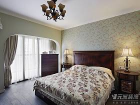 美式卧室跃层窗帘设计案例