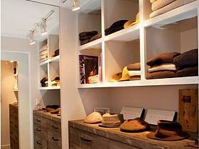 现代简约美式复古衣帽间衣柜装修效果展示