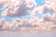 天上美丽的云朵图片(16张)