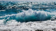 大海中的海浪图片(13张)