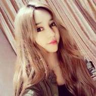 摆剪刀手的90后美女经典qq头像图片