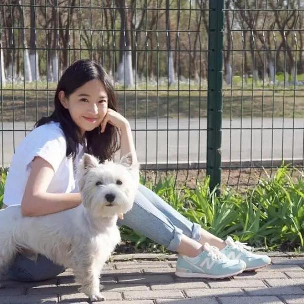 清纯治愈系文艺女生qq唯美头像图片