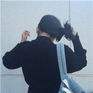 侧脸好看的伤感女生微博贴吧头像