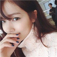 娇艳如花的绝色美女qq头像图片