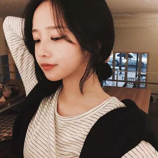 清新文艺美女校花微信陌陌头像图片