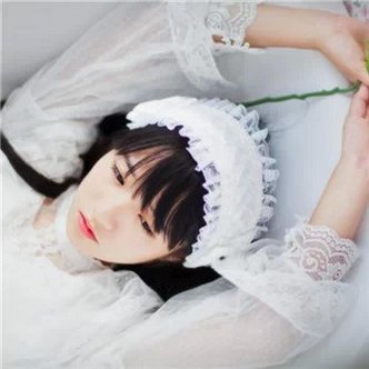 小清新长发微信女生纯白色头像图片