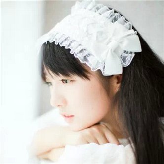 小清新长发微信女生纯白色头像图片