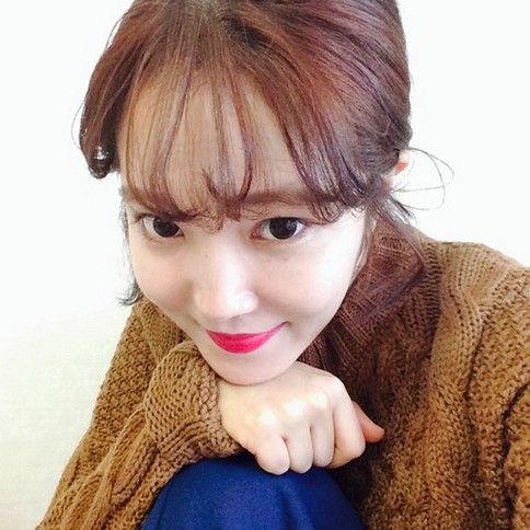 水汪汪的大眼女生自拍贴吧头像图片