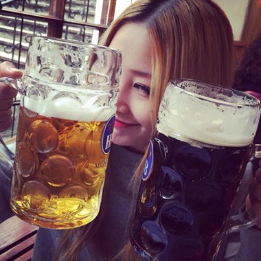 温文尔雅的高清微信女生头像图片