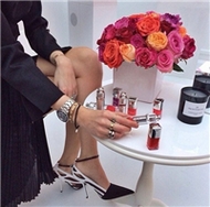 潮流时尚的qq欧美女生头像大全