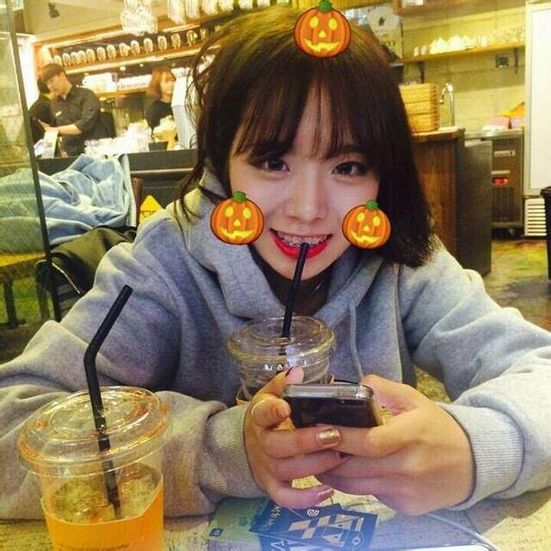 天生丽质的微信女生头像图片精选