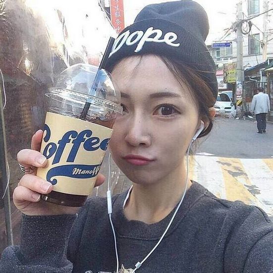 天生丽质的微信女生头像图片精选