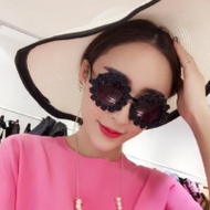 刷爆屏幕的微信女生头像图片大全