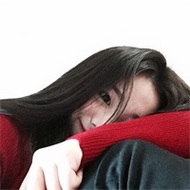 漂亮的长发微信美女复古风自拍头像图片