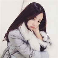 漂亮的长发微信美女复古风自拍头像图片