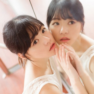 闭月羞花的微信漂亮女生头像图片