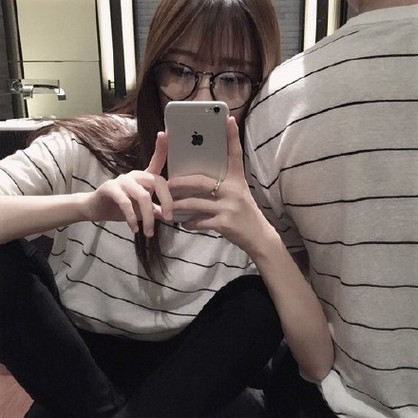 爱自拍的qq时尚女生头像图片欣赏