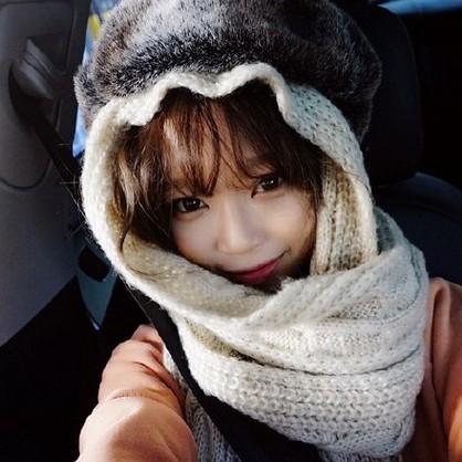 爱自拍的qq时尚女生头像图片欣赏