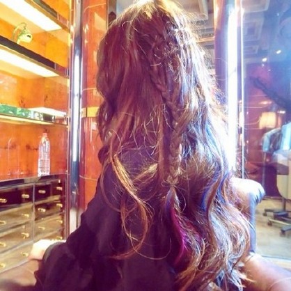 爱自拍的qq时尚女生头像图片欣赏