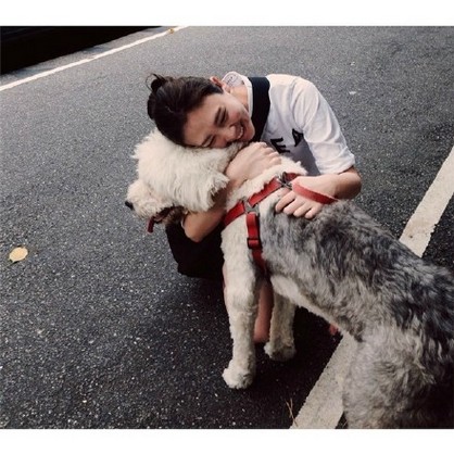 爱自拍的qq时尚女生头像图片欣赏