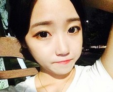 气质出众的90后微信女生头像图片