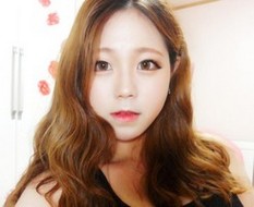 气质出众的90后微信女生头像图片