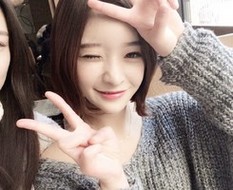 气质出众的90后微信女生头像图片