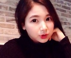 气质出众的90后微信女生头像图片