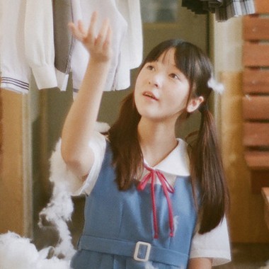 清纯氧气美女学生妹微信头像图片