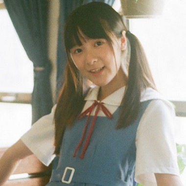 清纯氧气美女学生妹微信头像图片