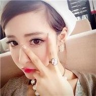 白皙呆萌可爱气质女生微信头像图片