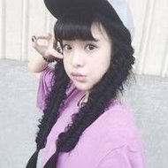 白皙呆萌可爱气质女生微信头像图片