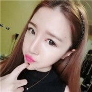 气质出众的大眼女生微信头像图片