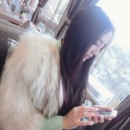 卡哇伊逗比女生自拍微信头像图片