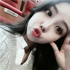 好看的大眼清纯女生微信头像图片