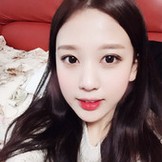 嘟嘴卖萌的卡哇伊女生微信头像图片