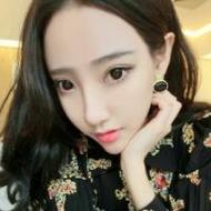 甜美好看的美女简单微信头像图片