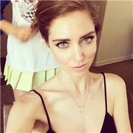 金发碧眼的欧美女生微信头像图片