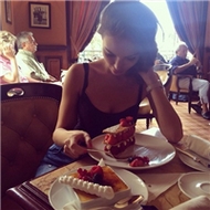 时尚潮流的qq欧美女生头像图片