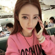 清纯气质女生剪刀手微信头像图片