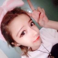 清纯气质女生剪刀手微信头像图片