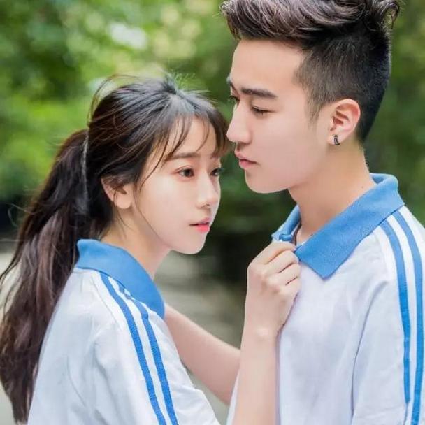 二情相悦的微信情侣头像图片大全