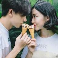 戏水的小清新情侣qq唯美浪漫头像图片