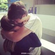 唯美情侣qq接吻头像一男一女图片