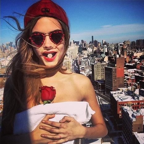 欧美冷艳气质女生时尚个性qq头像图片