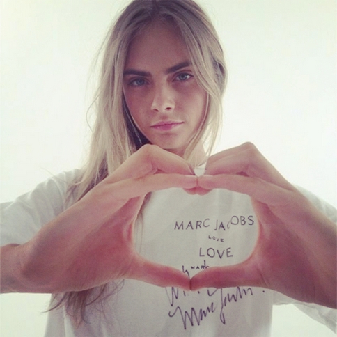 欧美冷艳气质女生时尚个性qq头像图片