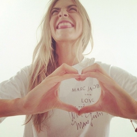 欧美冷艳气质女生时尚个性qq头像图片