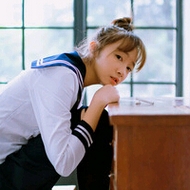 侧脸好看的森系女生qq唯美头像图片